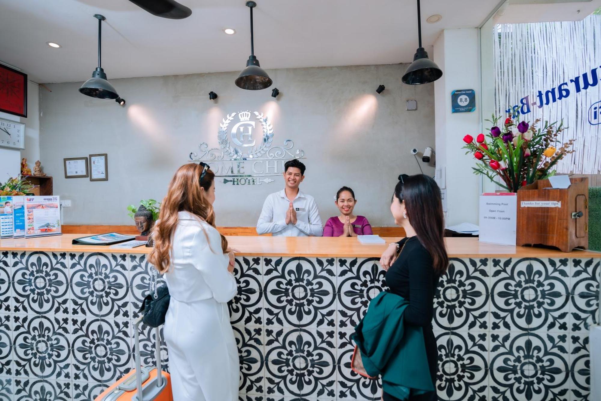 Home Chic Hotel Phnom Penh Exterior foto