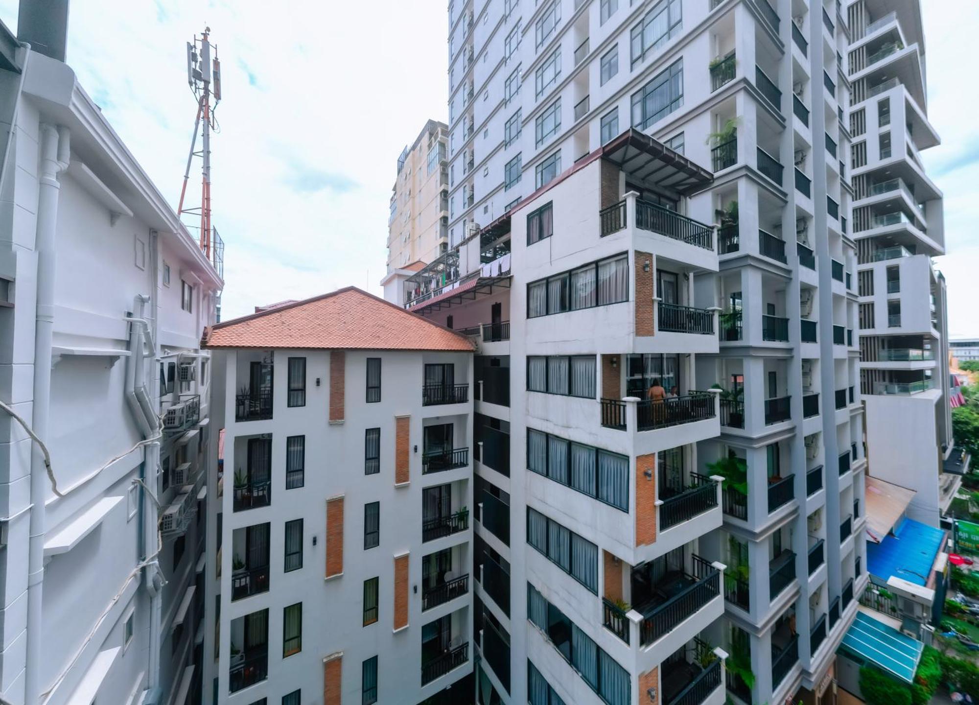 Home Chic Hotel Phnom Penh Exterior foto