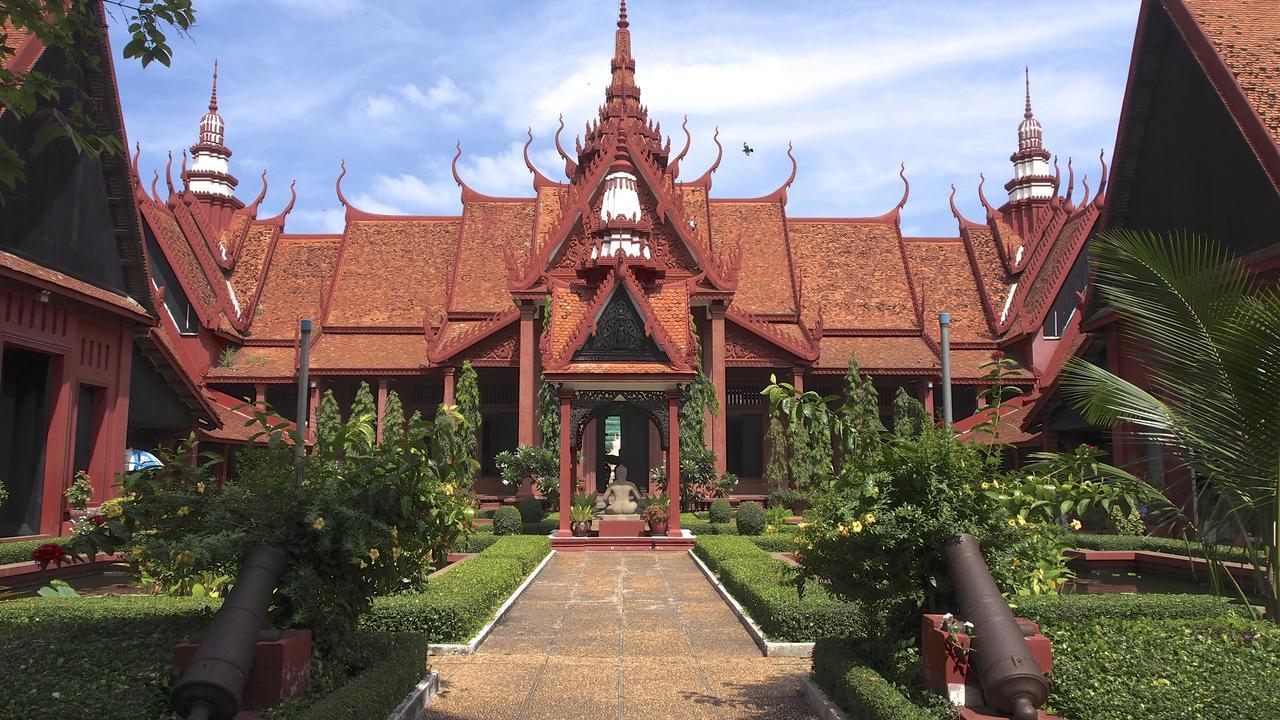 Home Chic Hotel Phnom Penh Exterior foto