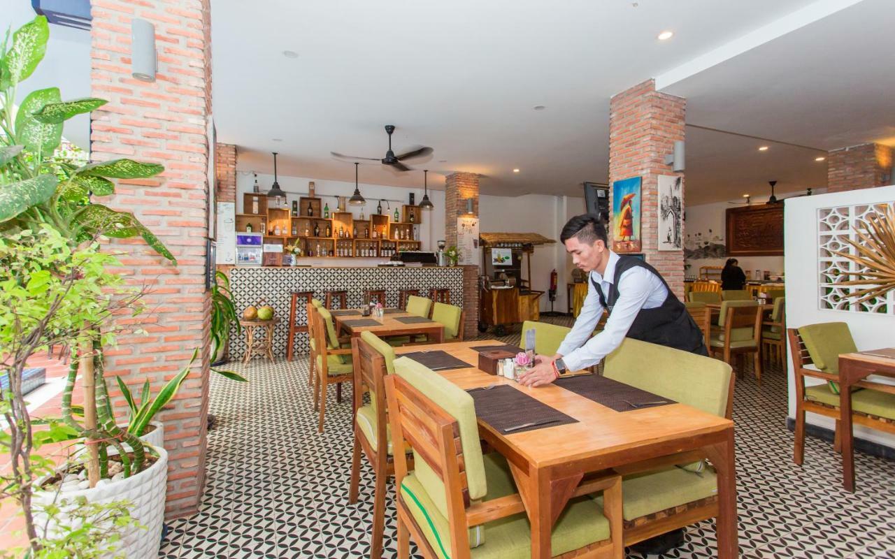 Home Chic Hotel Phnom Penh Exterior foto