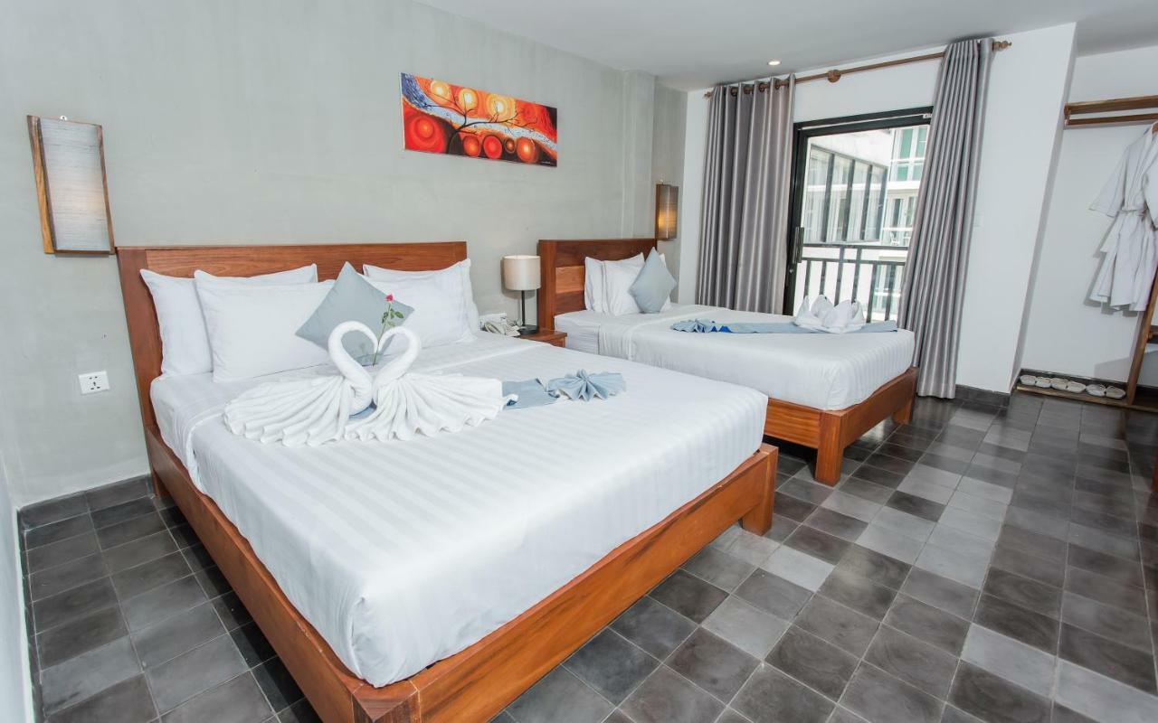 Home Chic Hotel Phnom Penh Exterior foto